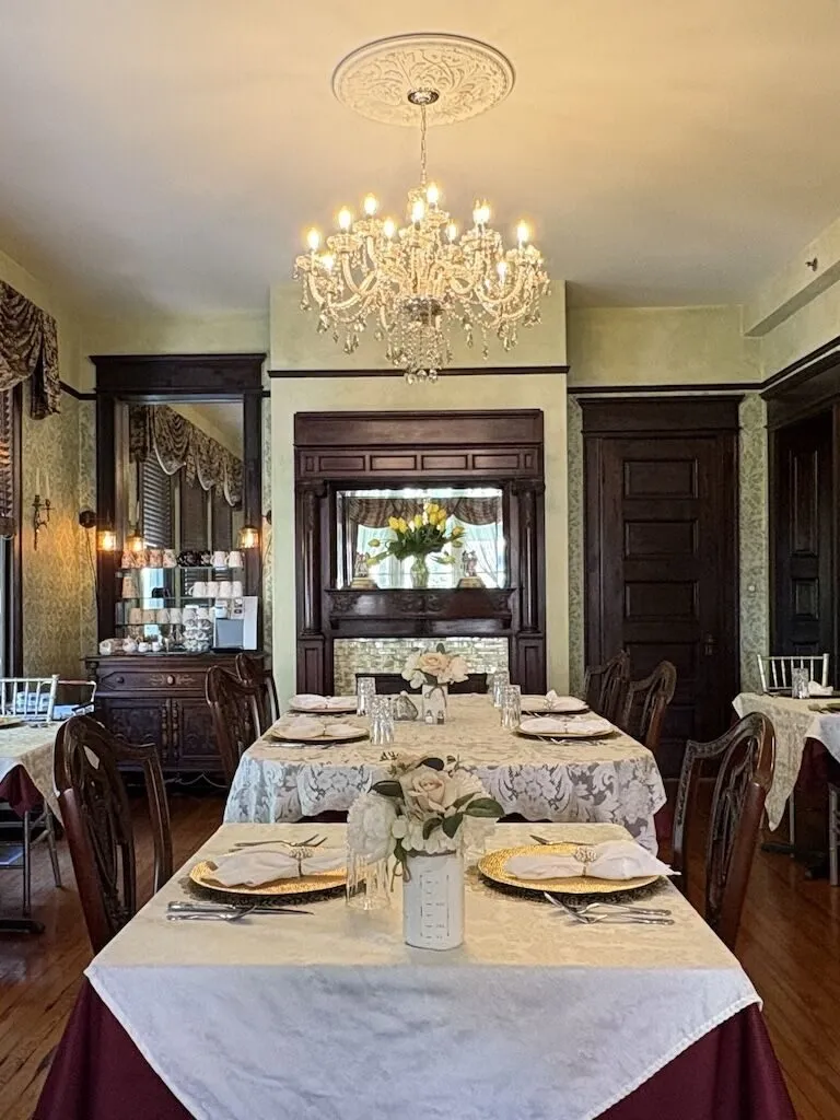 Dining Room 1